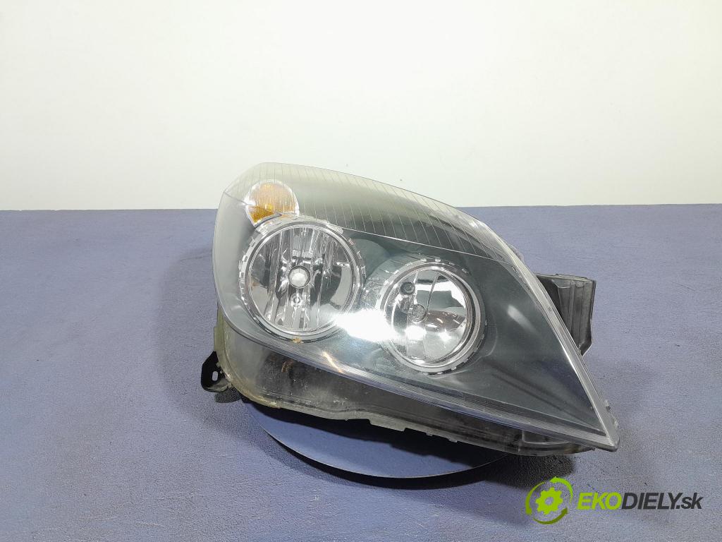 Opel Astra 2007 světlo v pravo: