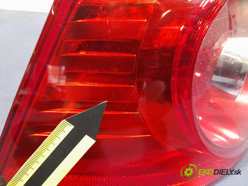 Vw Golf 2005 světlo Zad: levá Mimo: