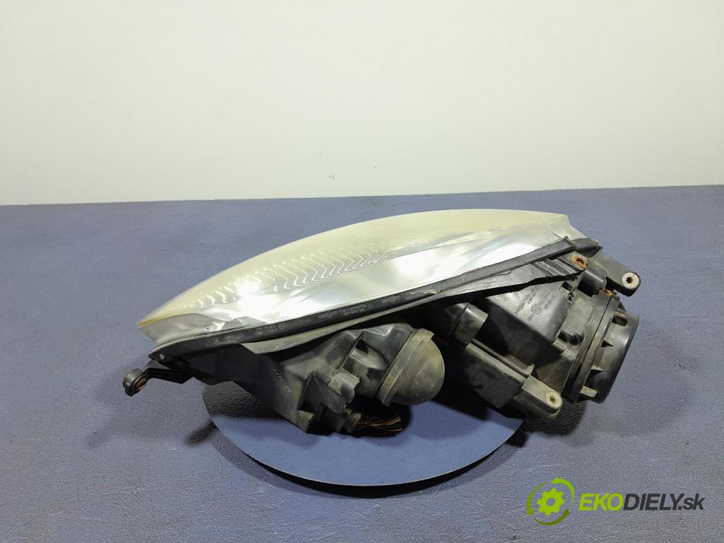 Vw Golf 2005 světlo v pravo: 08-D41-1102R