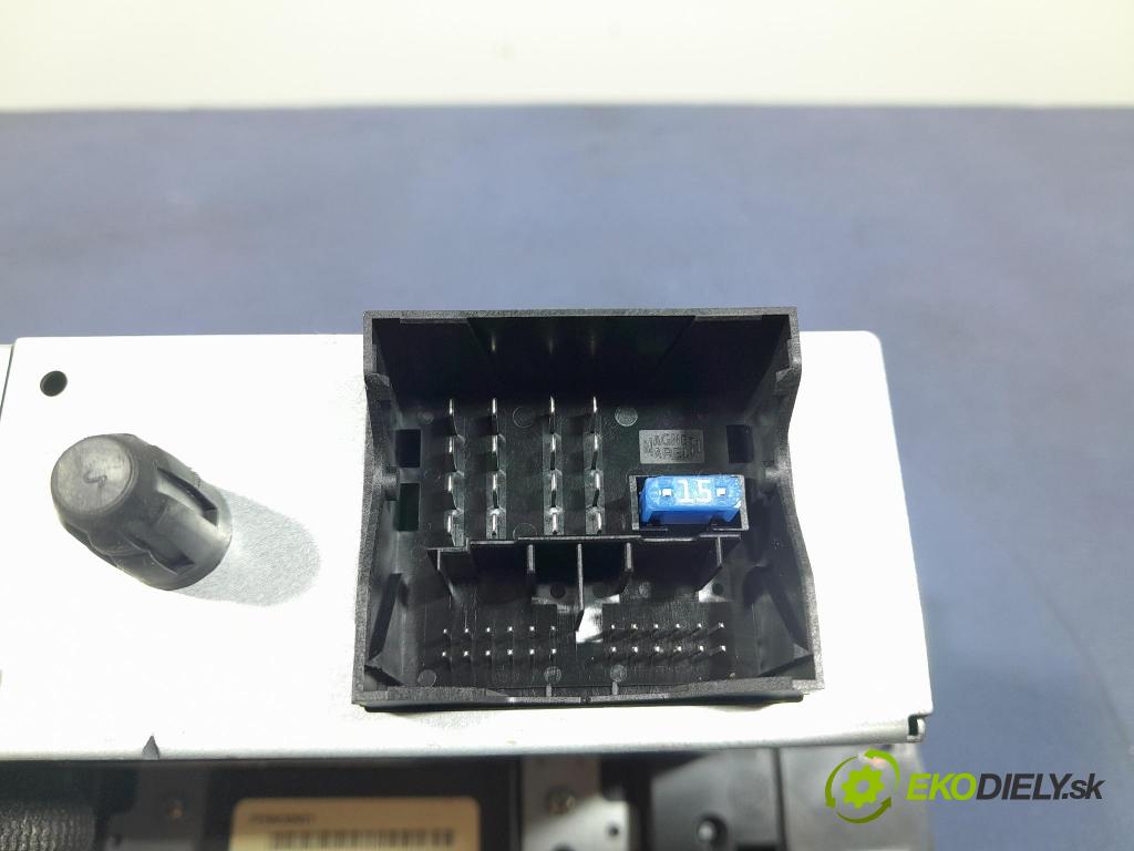 Alfa romeo Giulietta 2011 Radio I Navigace: 156096932