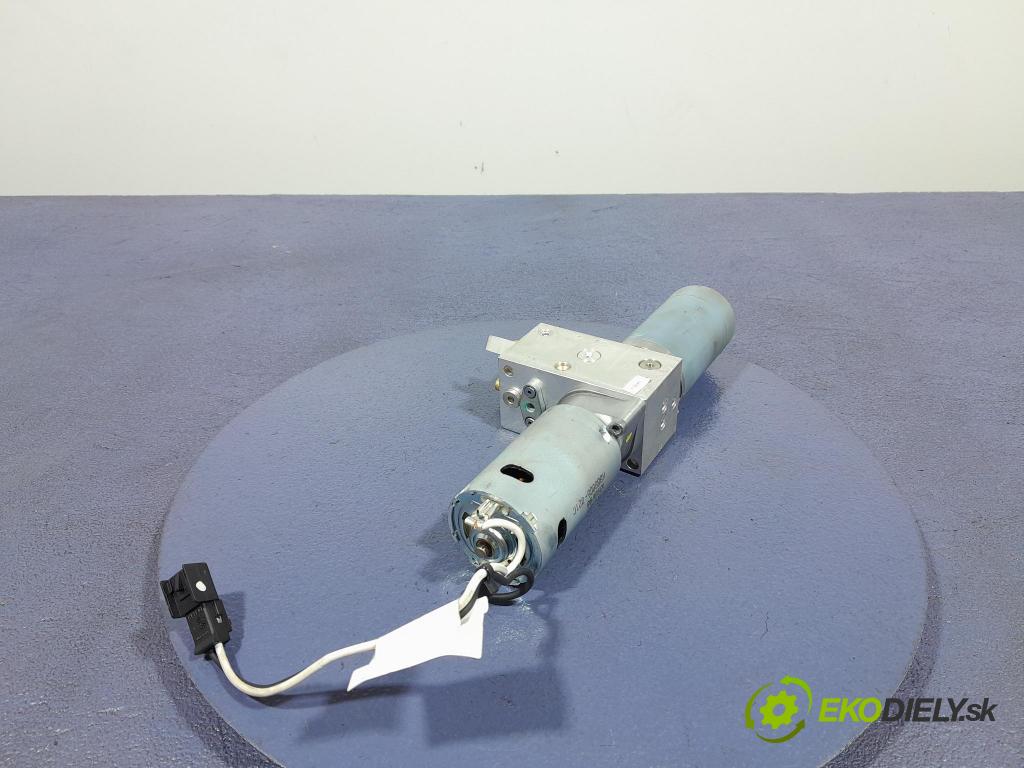 Opel Insignia 2010 čerpadlo Hydraulicky: 1090096