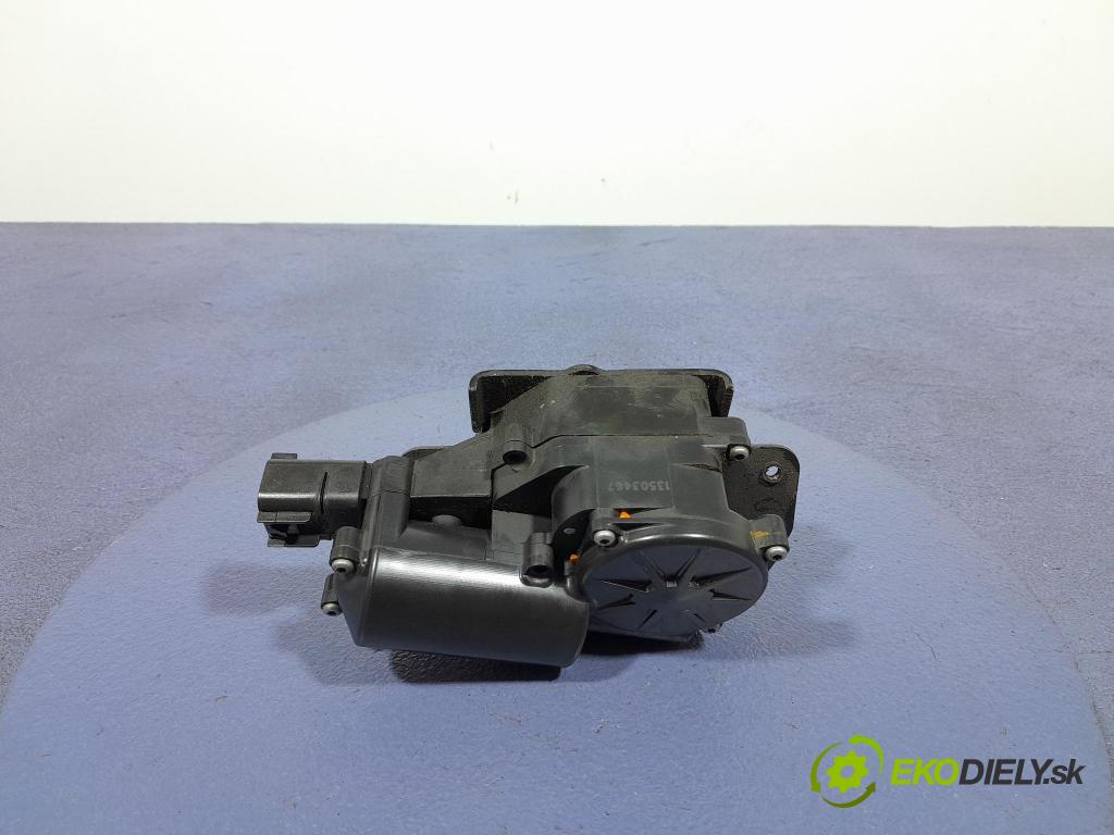 Opel Insignia 2010 zámek Klapky: kufr 13503467