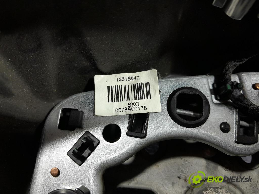 Opel Insignia 2010 volant 13316547
