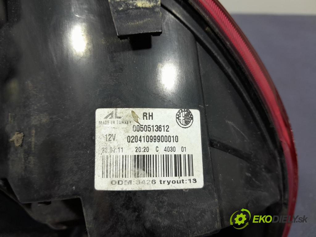 Alfa romeo Giulietta 2011 svetlo / reflektor zad Prava: Vonkajsia: 0050513612