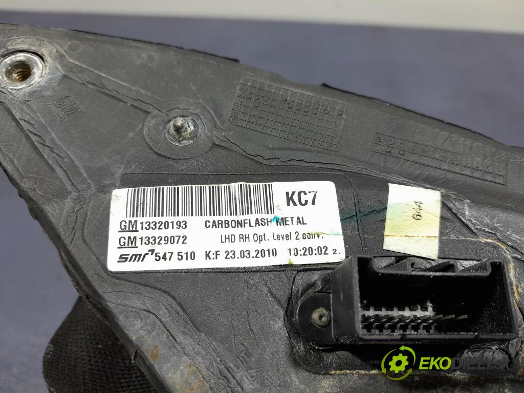Opel Insignia 2010 zrkadlo pravé 13320193