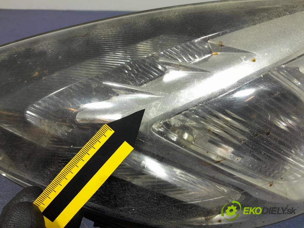 Opel Insignia 2010 světlo v pravo: 13226793