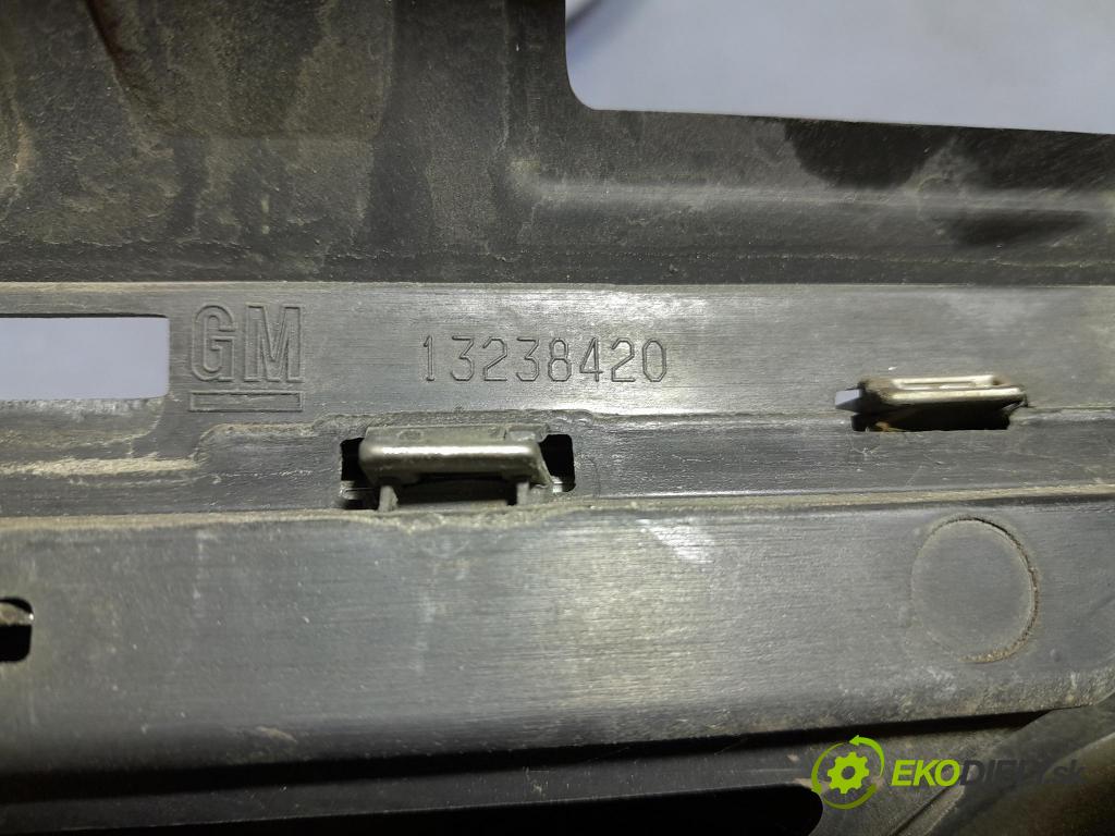 Opel Insignia 2010 mřížka / Gril: 13238420