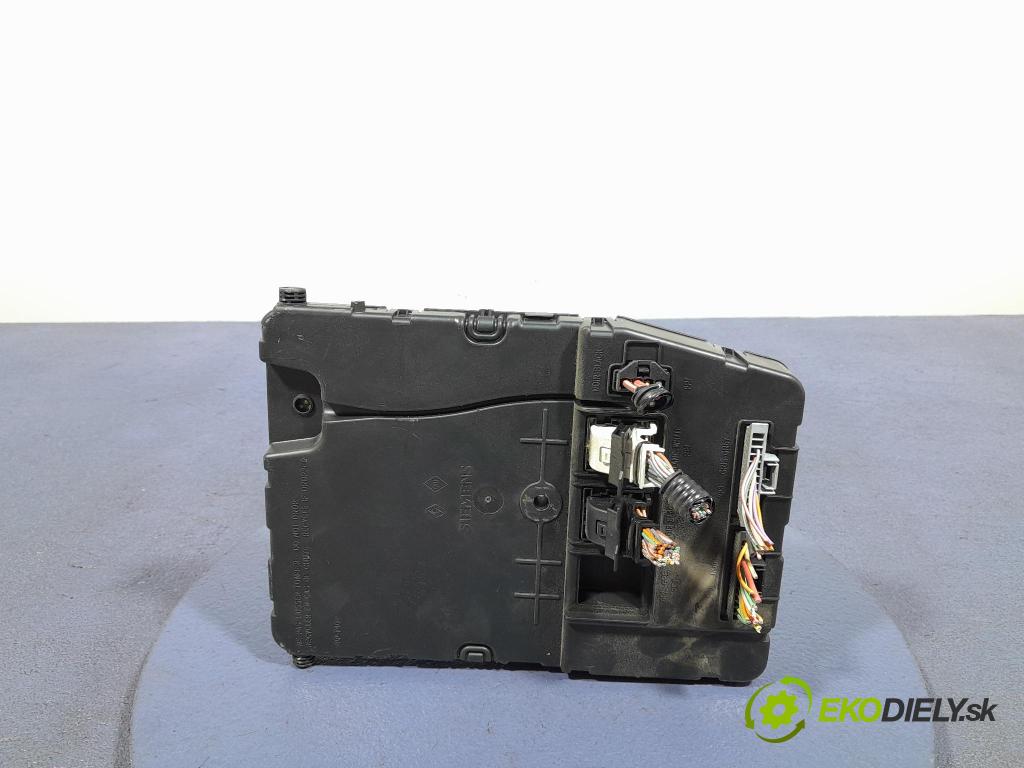 Renault Scenic 2008 skrinka Poistky: 8200780018A