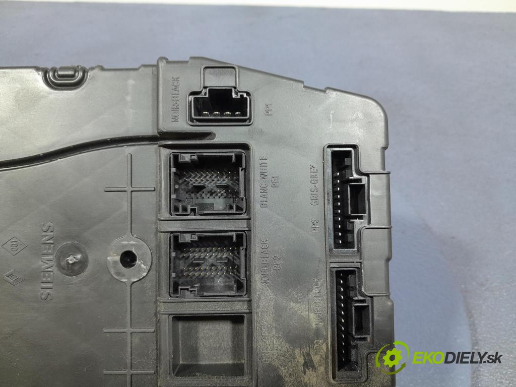 Renault Scenic 2008 skrinka Poistky: 8200780018A