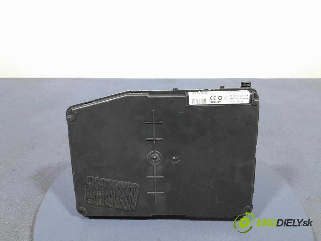 Renault Scenic 2008 skrinka Poistky: 8200780018A