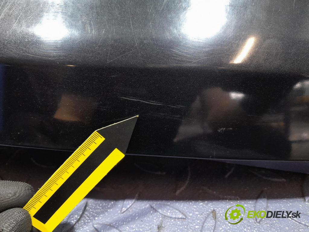 Opel Insignia 2010 zadní dveře kufra: kufr