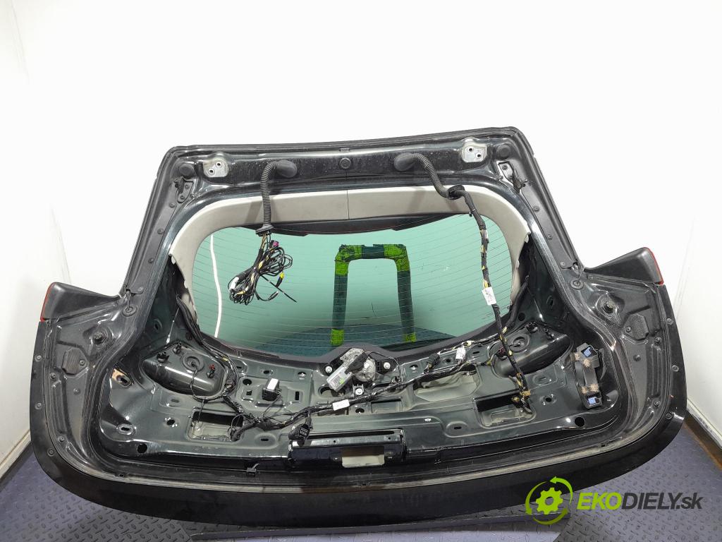 Opel Insignia 2010 zadní dveře kufra: kufr 
