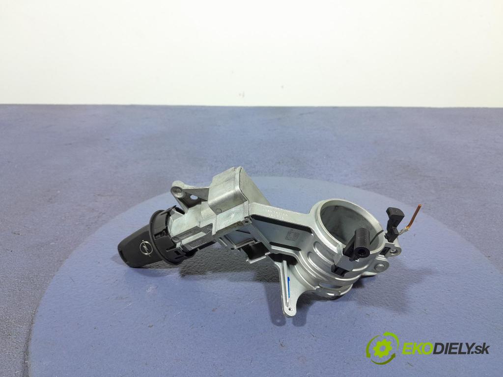Opel Astra 2007 Spínač zapalování. N0501881