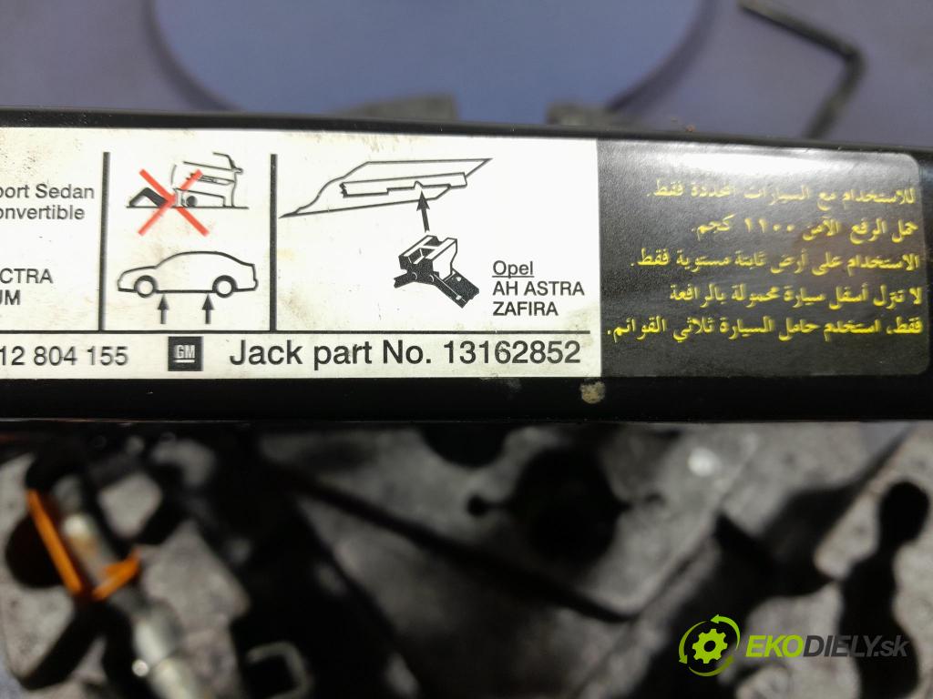 Opel Astra 2006 koš kola: Náhradní 13162851