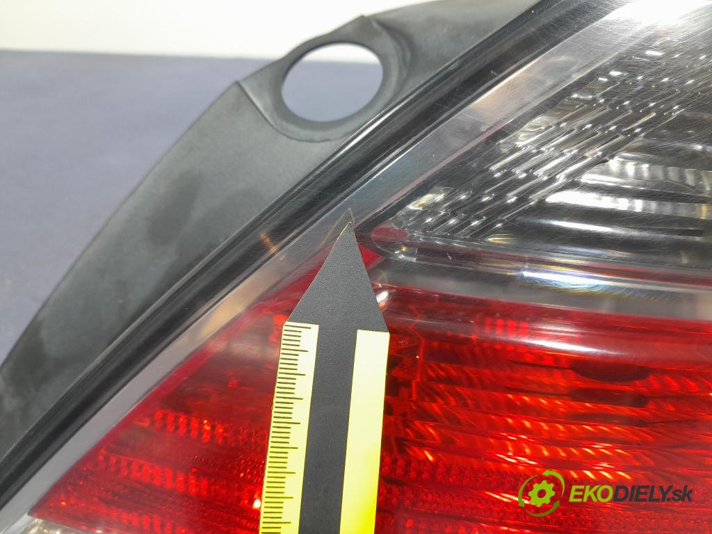 Opel Astra 2007 svetlo / reflektor zad Prava: Vonkajsia: 13222325