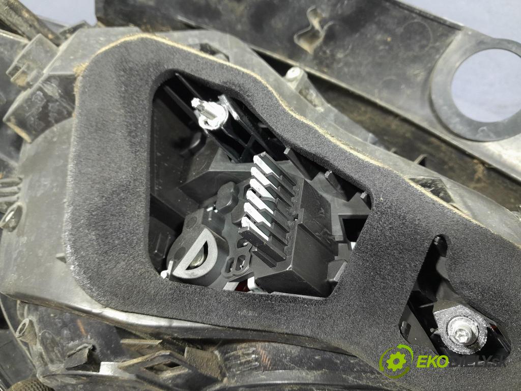 Opel Astra 2007 svetlo / reflektor zad Prava: Vonkajsia: 13222325