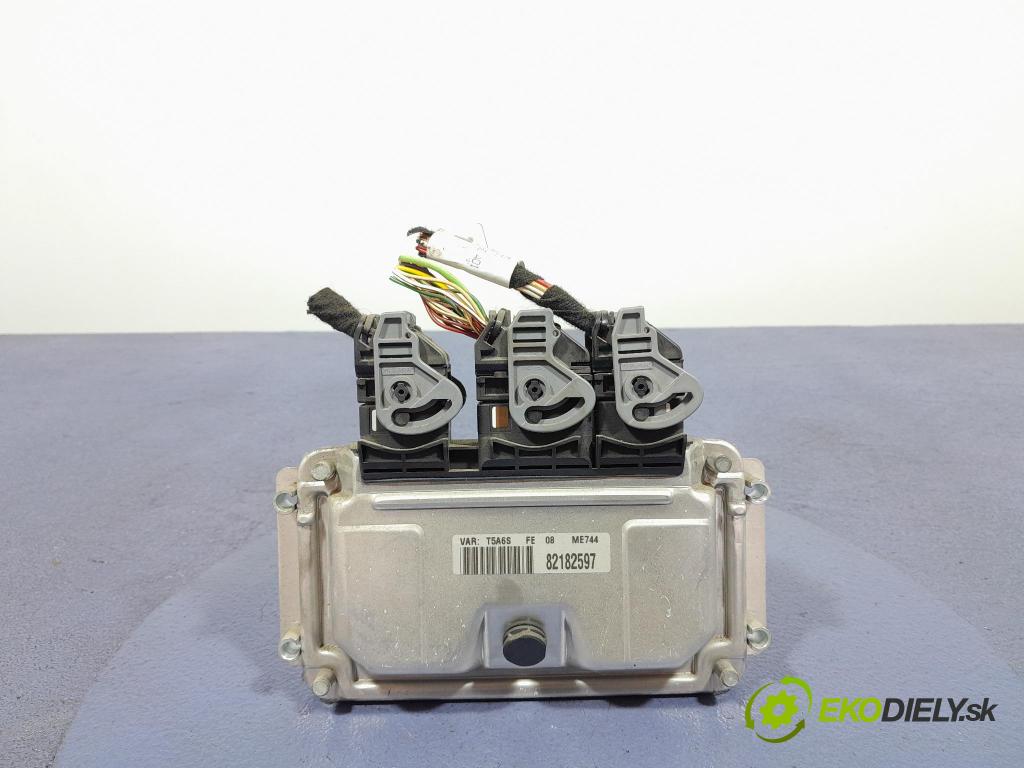 Peugeot 307 2001 riadiaca jednotka Motor: 9643840680