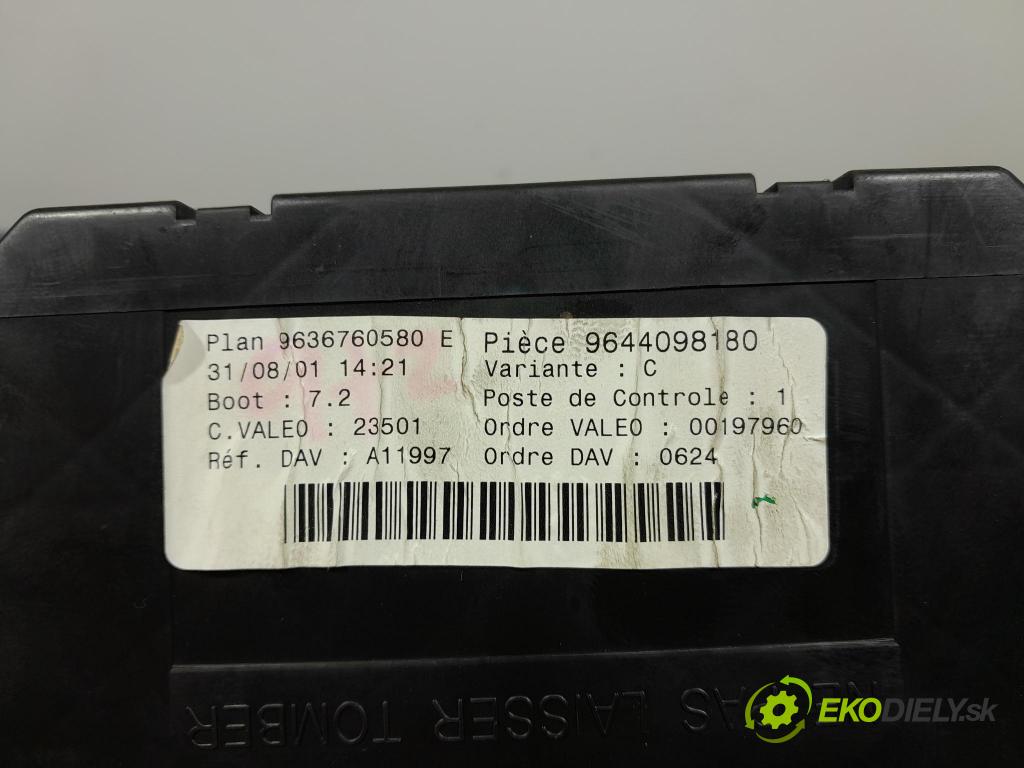 Peugeot 307 2001 skrinka Poistky: 9636760580E