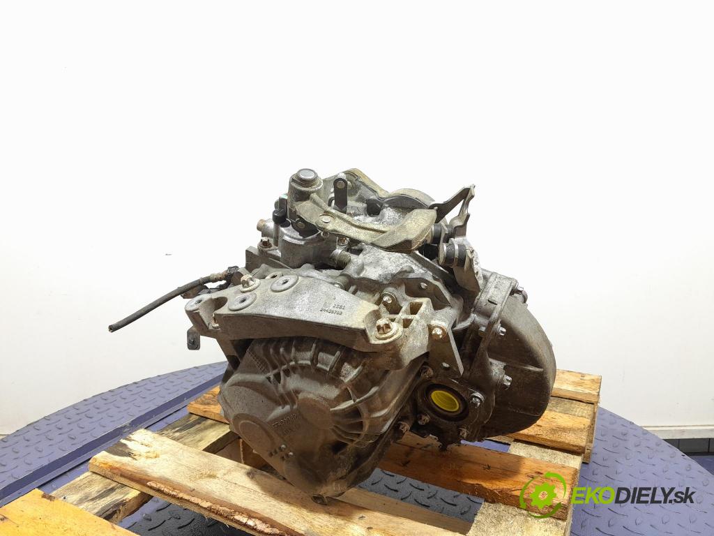 Opel Astra 2007 převodovka Ozubené kola: Manualna 55192042