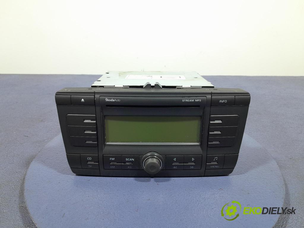 Skoda Octavia 2008 Radio I Navigácia: 1Z0035161C