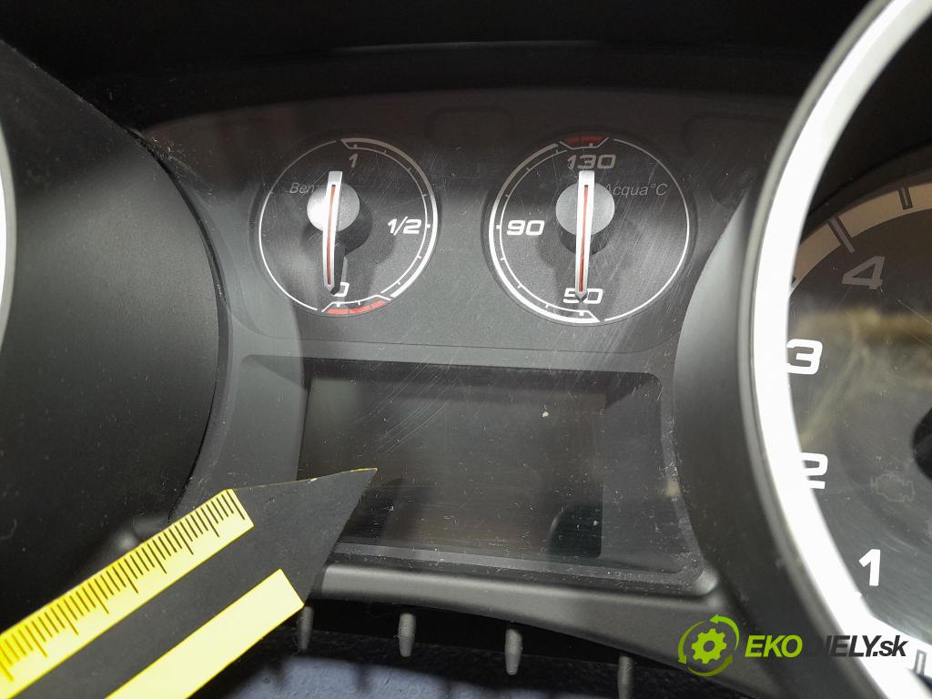 Alfa romeo Giulietta 2013 prístrojovka/ budíky 50528271