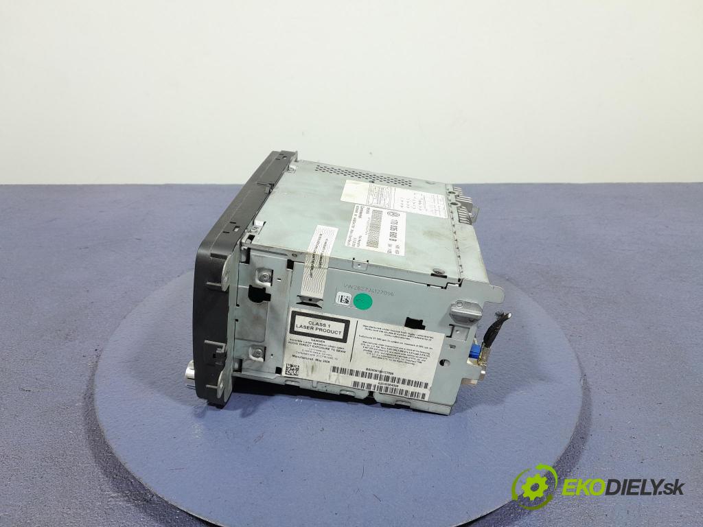 Vw Passat 2009 Radio I Navigácia: 1T0035680B