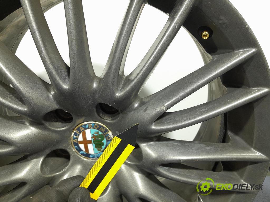 Alfa romeo Giulietta 2013 Ráfiky: Hlinikové: 156081124
