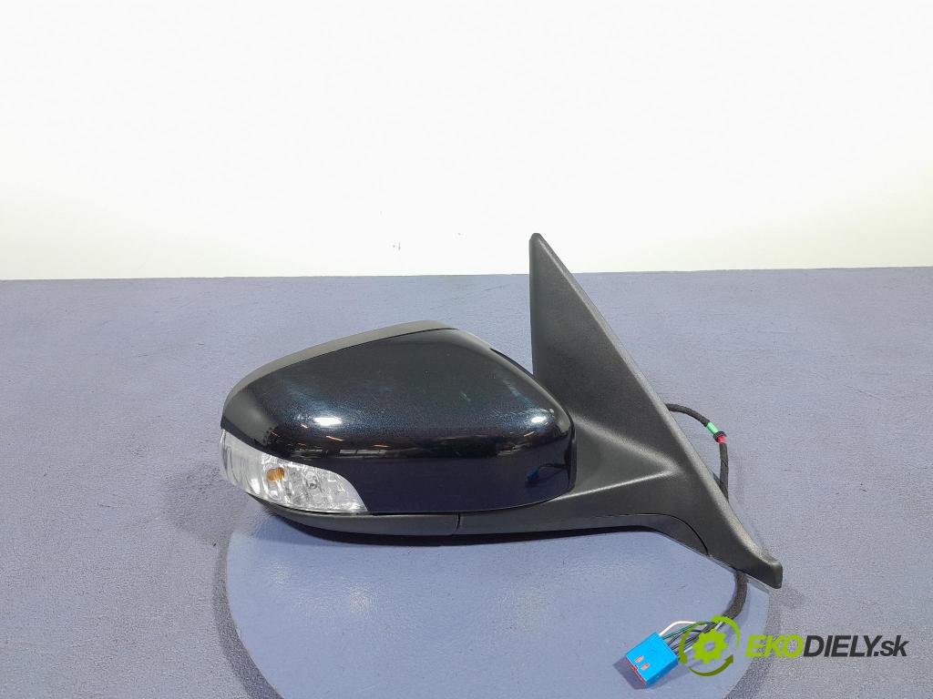 Volvo S40 2007 zrkadlo pravé