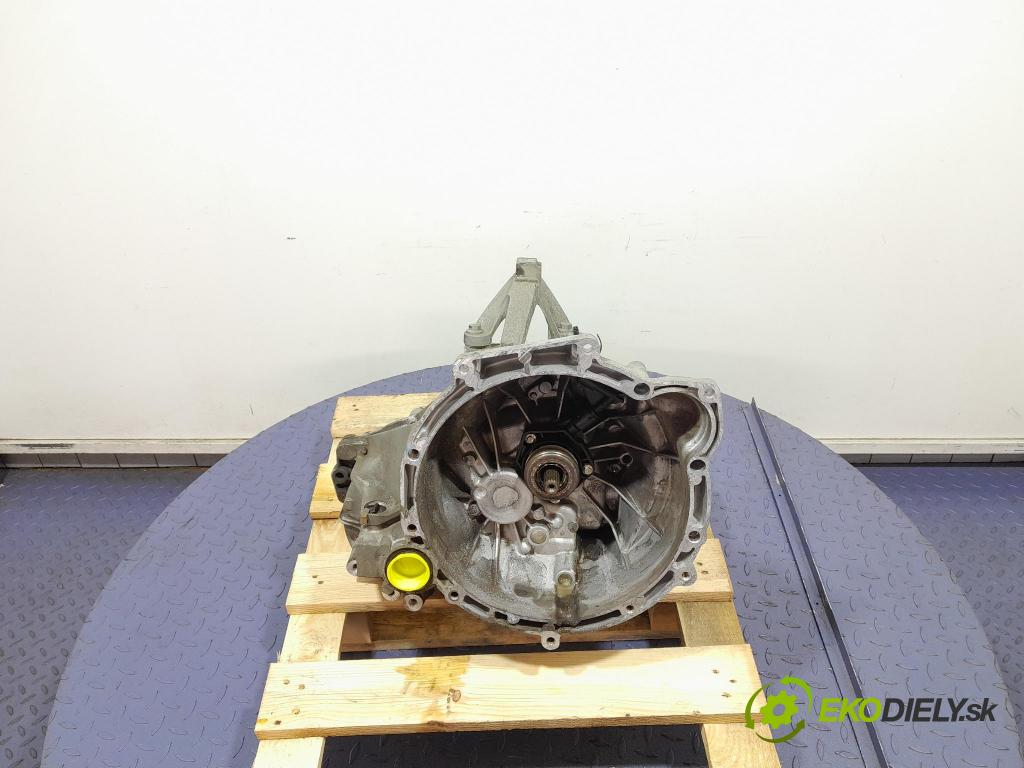 Volvo S40 2007 převodovka Ozubené kola: Manualna 3M5R-7002-NE