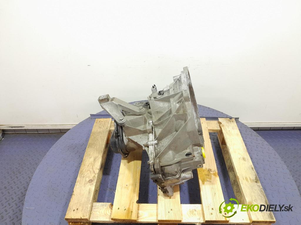 Volvo S40 2007 převodovka Ozubené kola: Manualna 3M5R-7002-NE