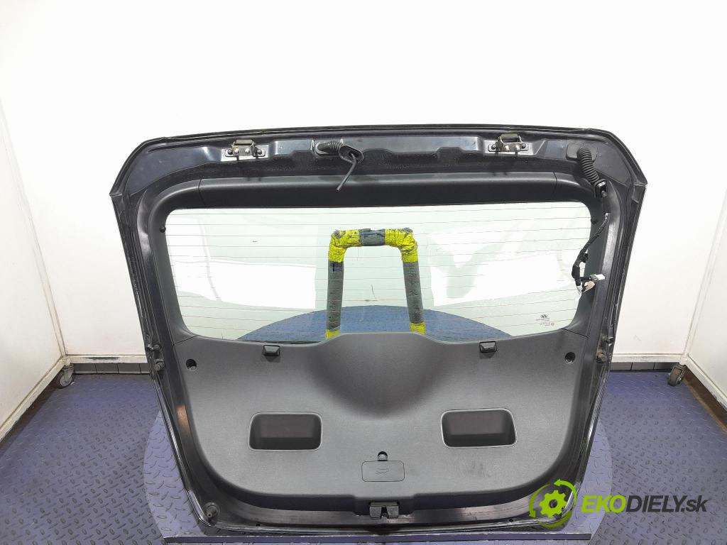 Hyundai I30 2011 zadna dveře kufra: kufra: 