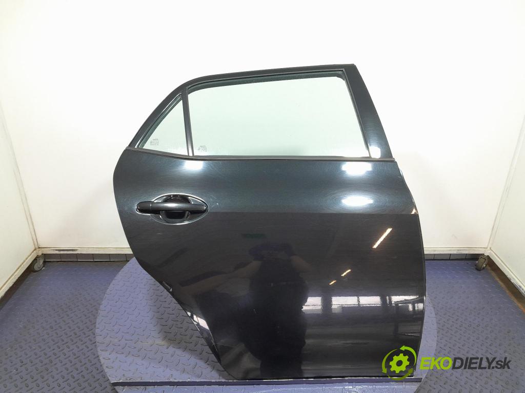 Toyota Auris 2009 dvere zad pravé