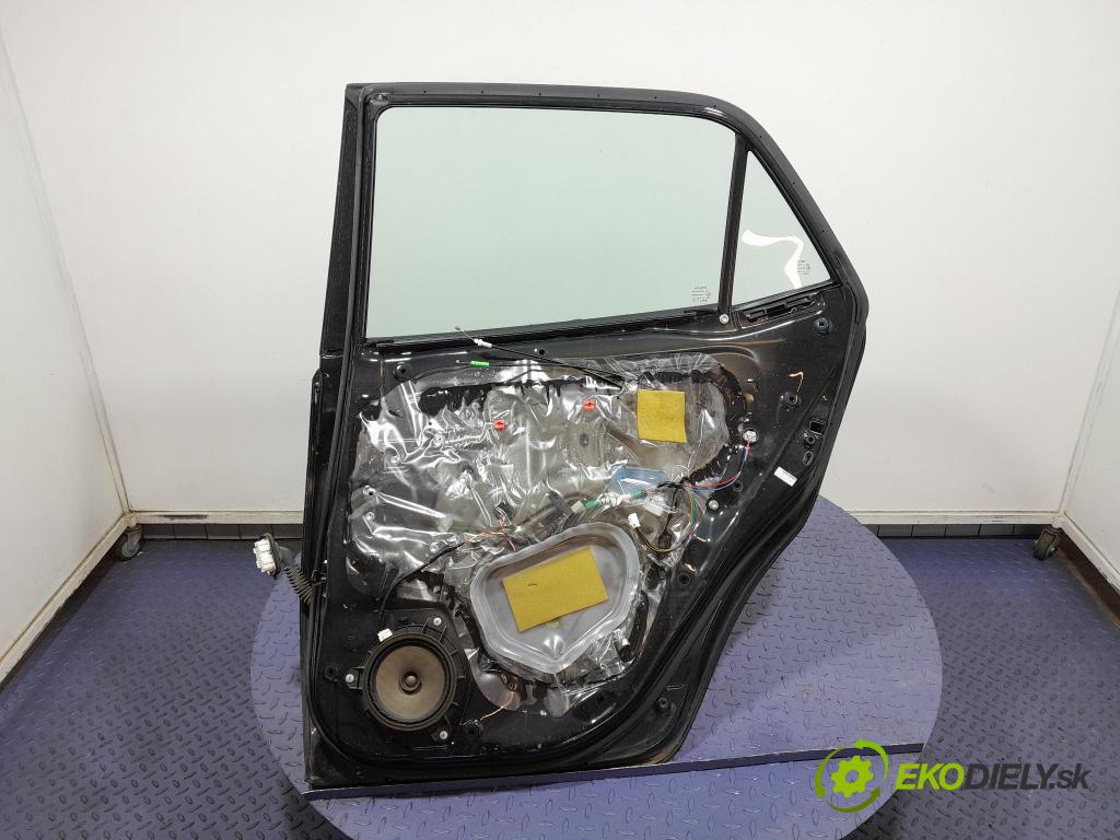 Toyota Auris 2009 dvere zad pravé 