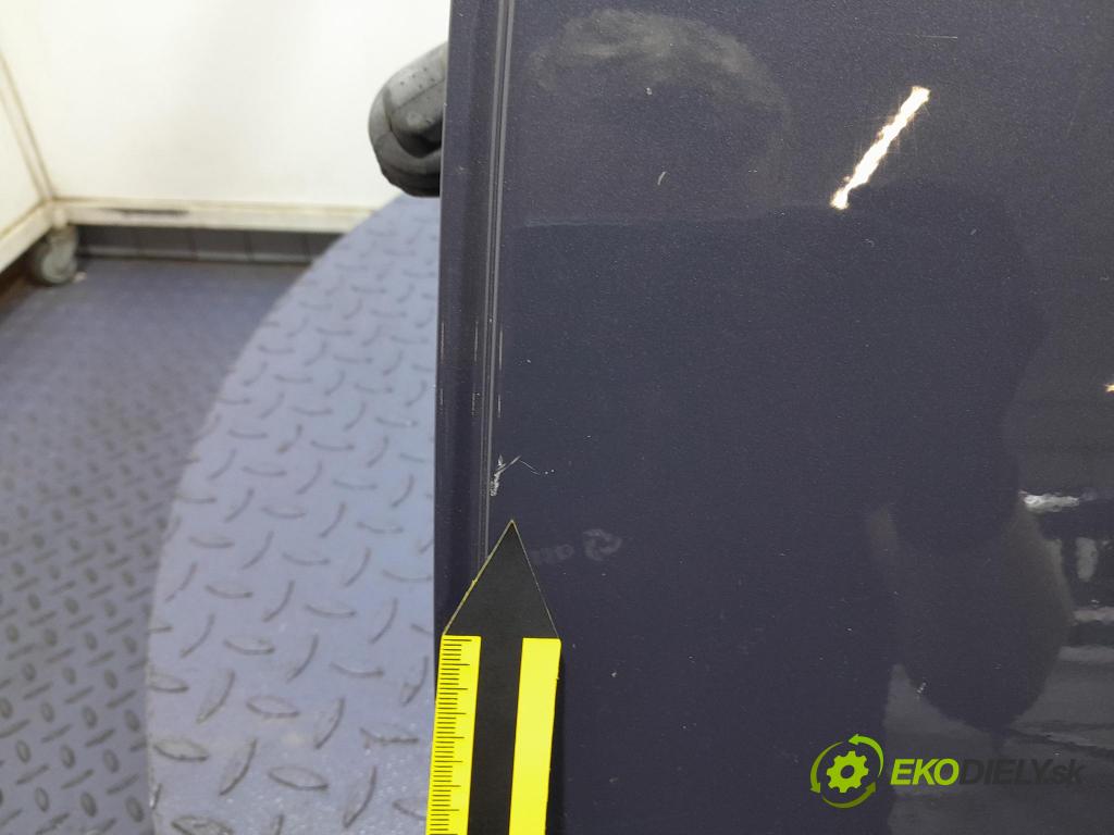 Ford Fiesta 2011 dvere zad Vľavo: