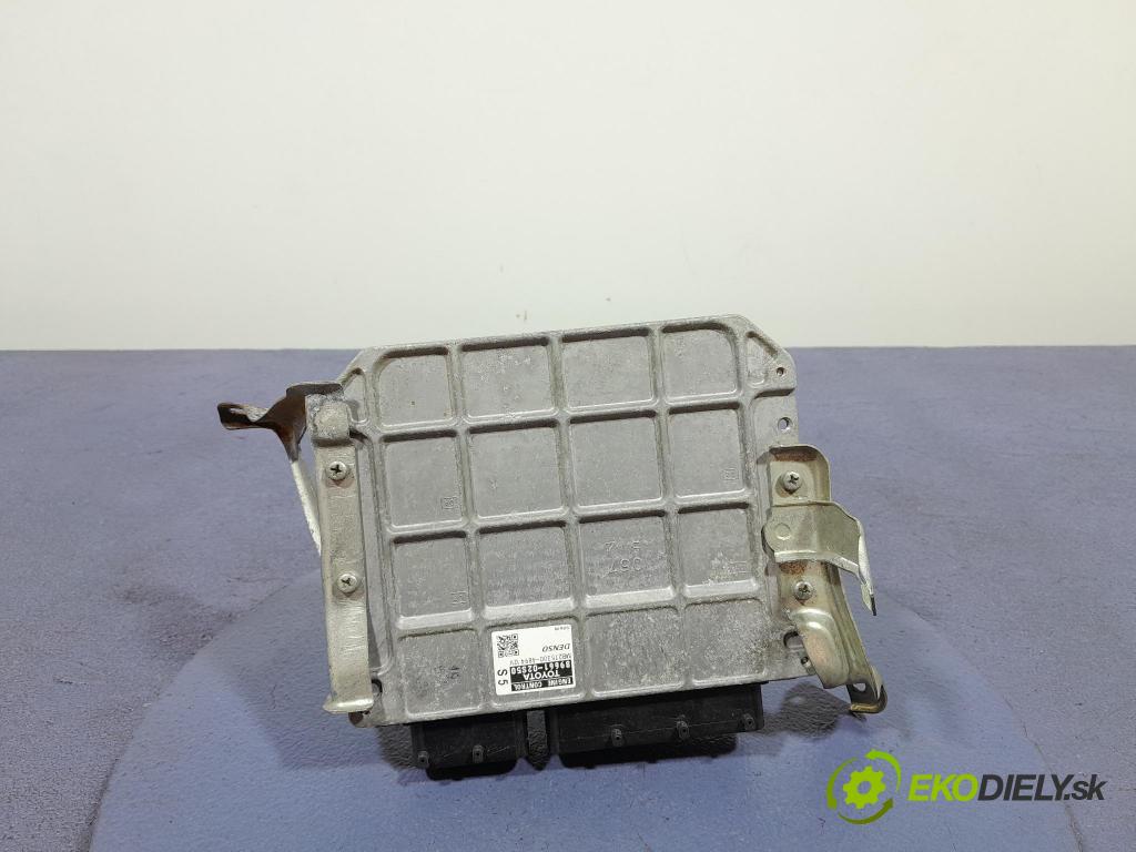 Toyota Auris 2009 riadiaca jednotka Motor: 89661-02S50