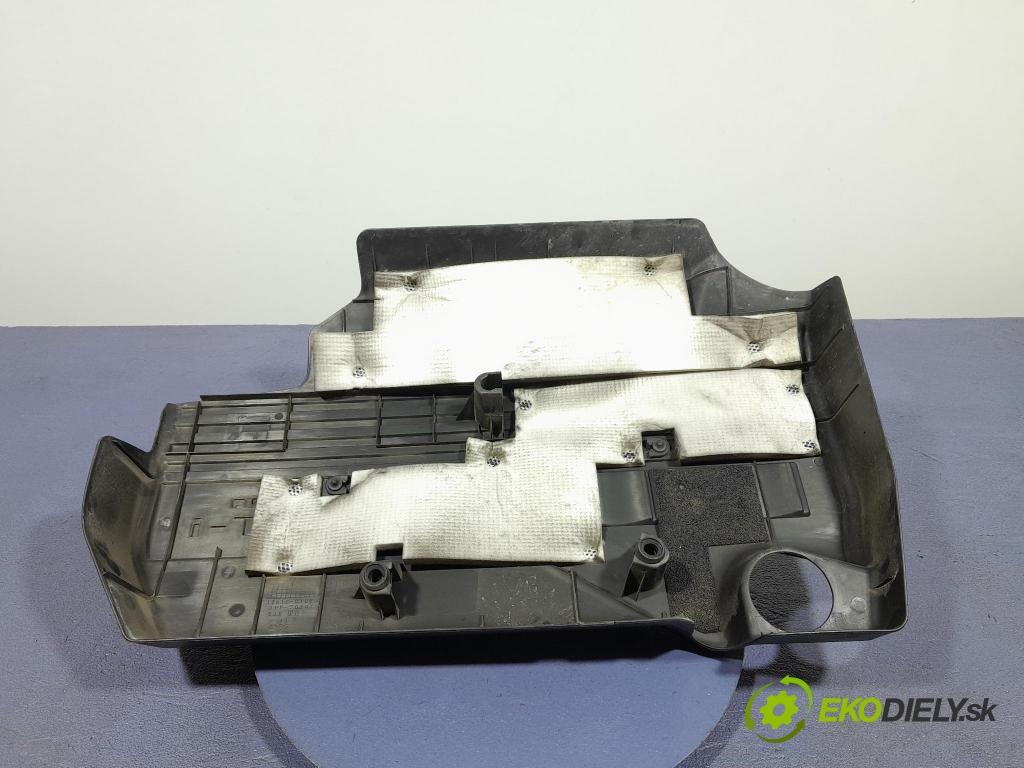Toyota Auris 2009 kryt Motor: 12611-0Y020
