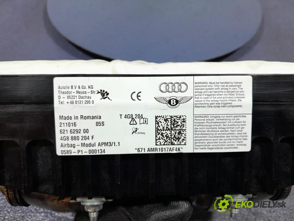 Audi A6 2016 kokpit,přistrojova deska 