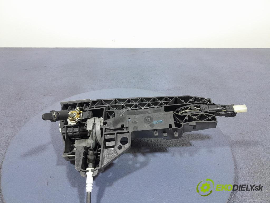 Audi A6 2016 rukoväť Predné ľavá 4H1837885