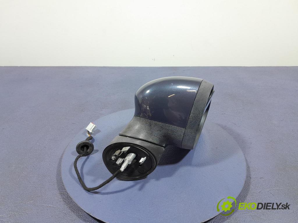 Ford Fiesta 2011 zpětné zrcátko prave