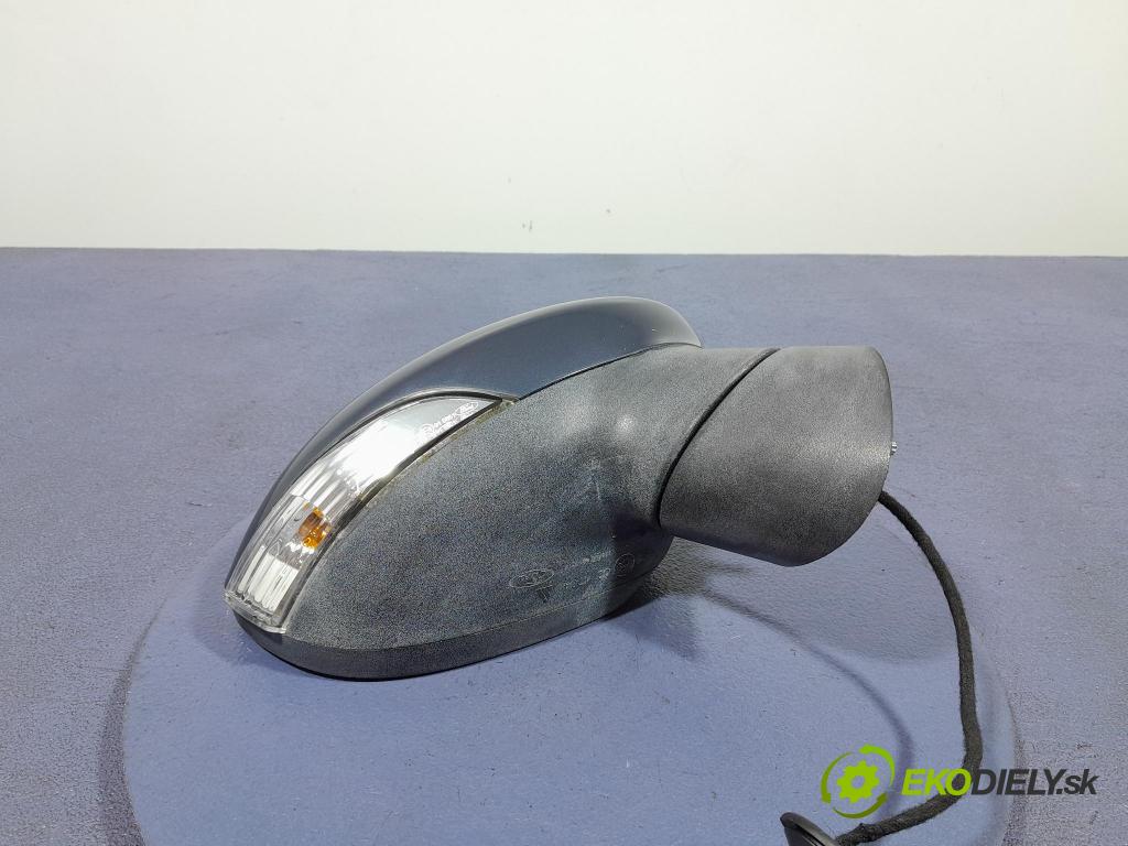 Ford Fiesta 2011 zpětné zrcátko prave