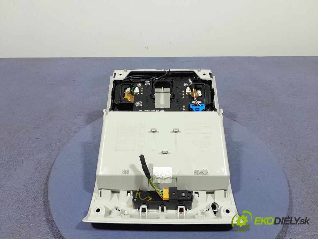 Vw Passat 2021 Lampy Uvnitř 5G0868837