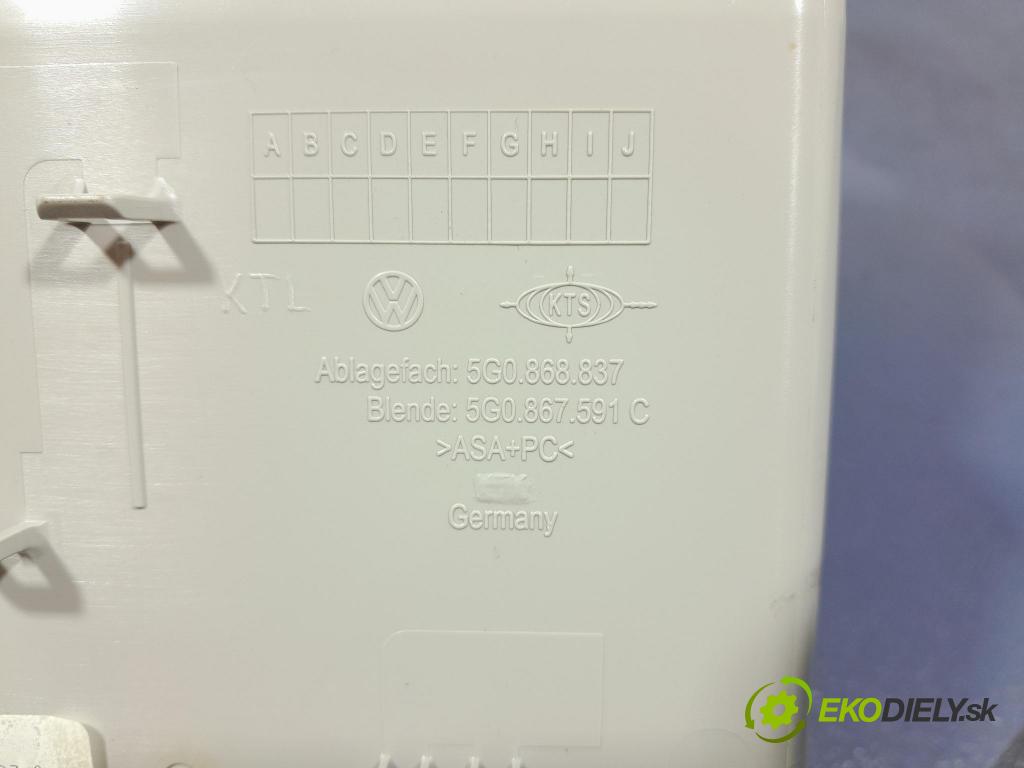 Vw Passat 2021 Lampy Uvnitř 5G0868837