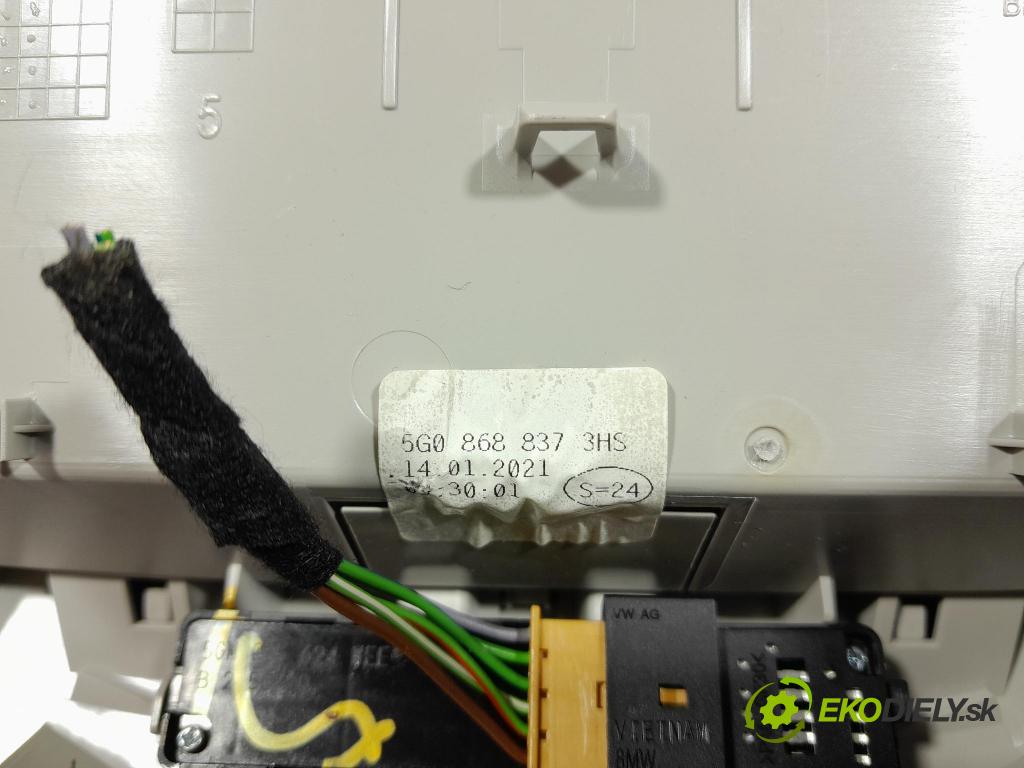 Vw Passat 2021 Lampy Uvnitř 5G0868837