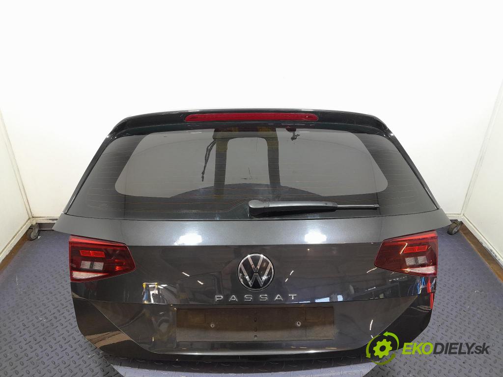 Vw Passat 2021 zadní dveře kufra: kufr