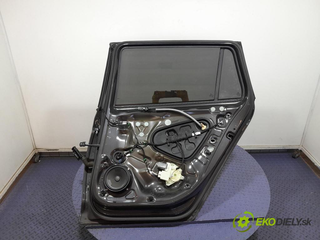Vw Passat 2021 dveře Zad: prave 