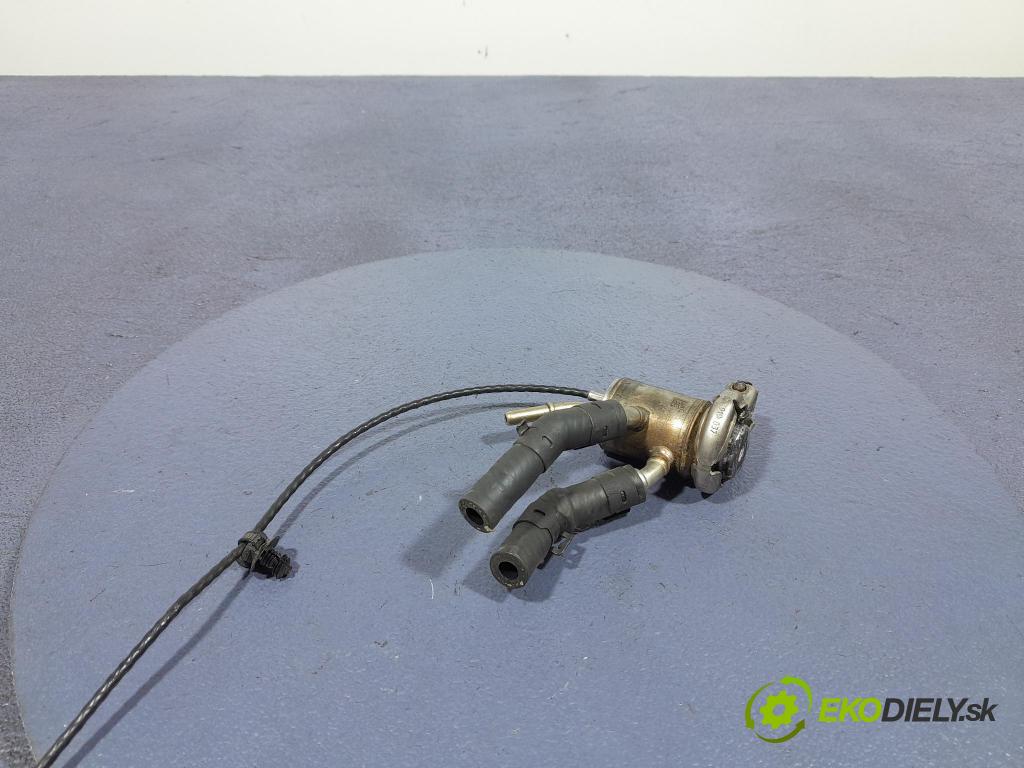 Vw Passat 2021 vstřikovač 05L131113J