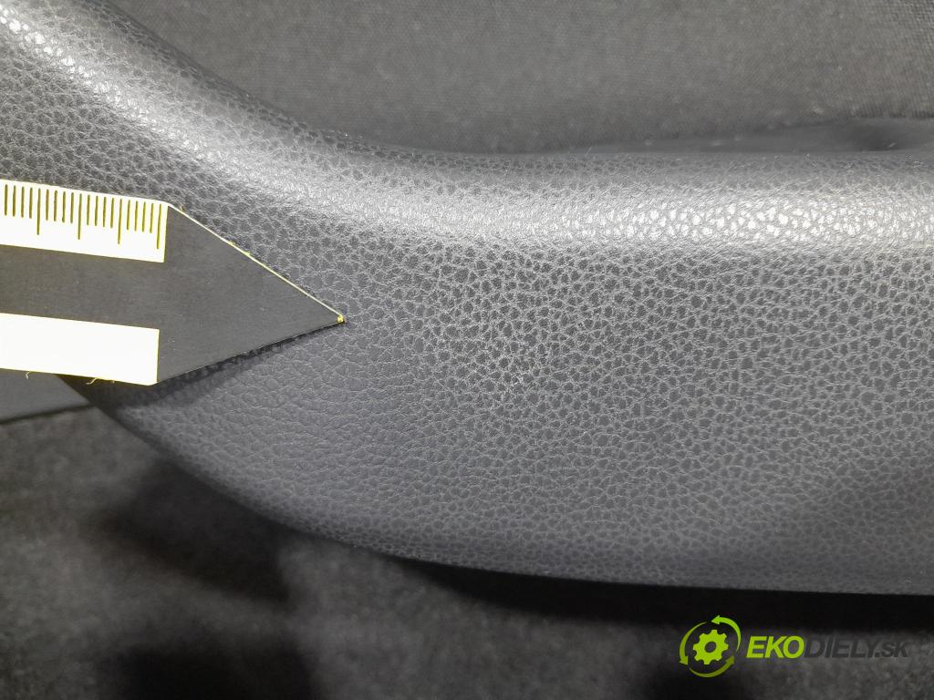 Vw Passat 2021 Tapacír: dveře před Práva: