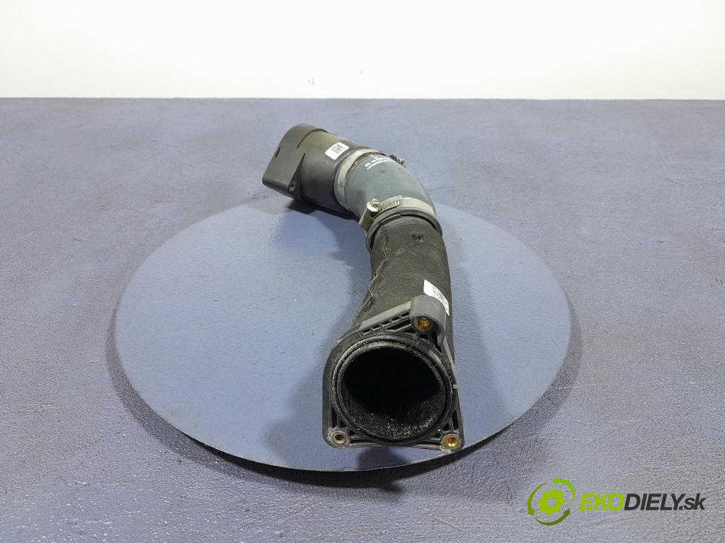Vw Passat 2021 trubka Vzduch: 05L1458280