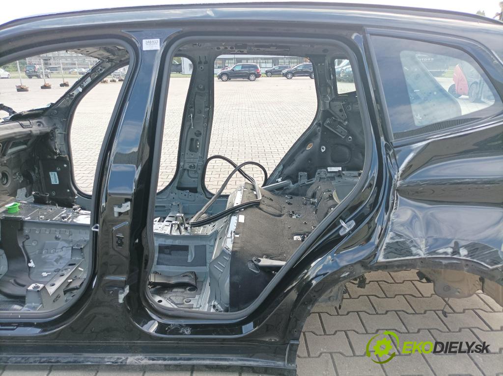 Bmw X3 2023 práh Levý: