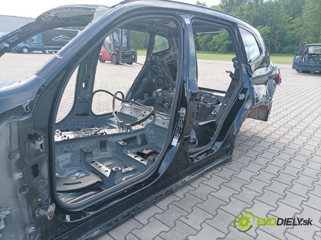 Bmw X3 2023 práh Levý:
